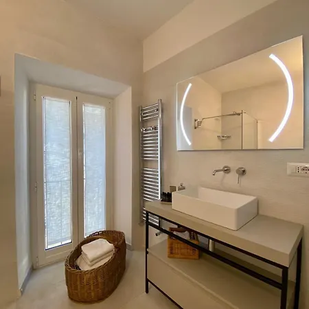 Bed&bikeitalia - - Al Borgo Apartment
