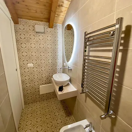 Apartment Bed&bikeitalia - - Al Borgo